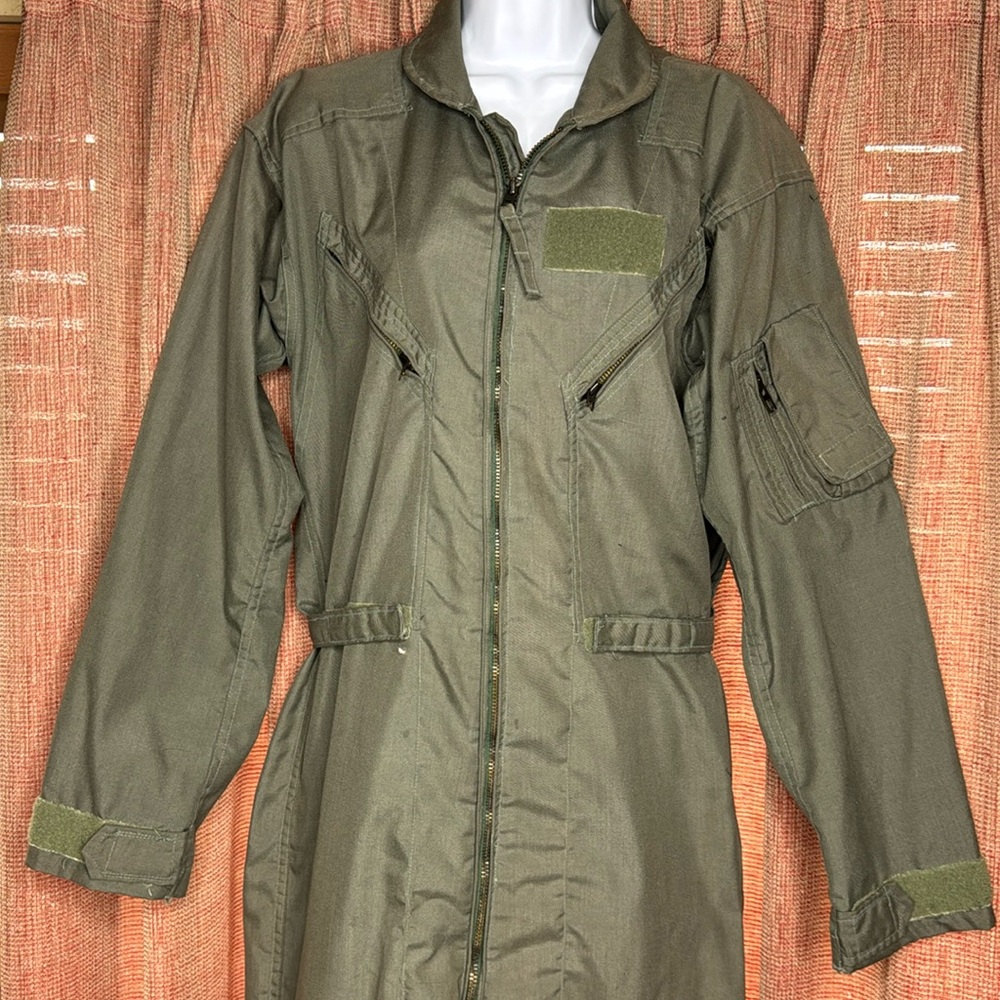 TOP GUN MILITARY FIGHTER PILOT UNIFORM FLIGHT SUIT NAVY USAF MENS 40L, CWU-27P.